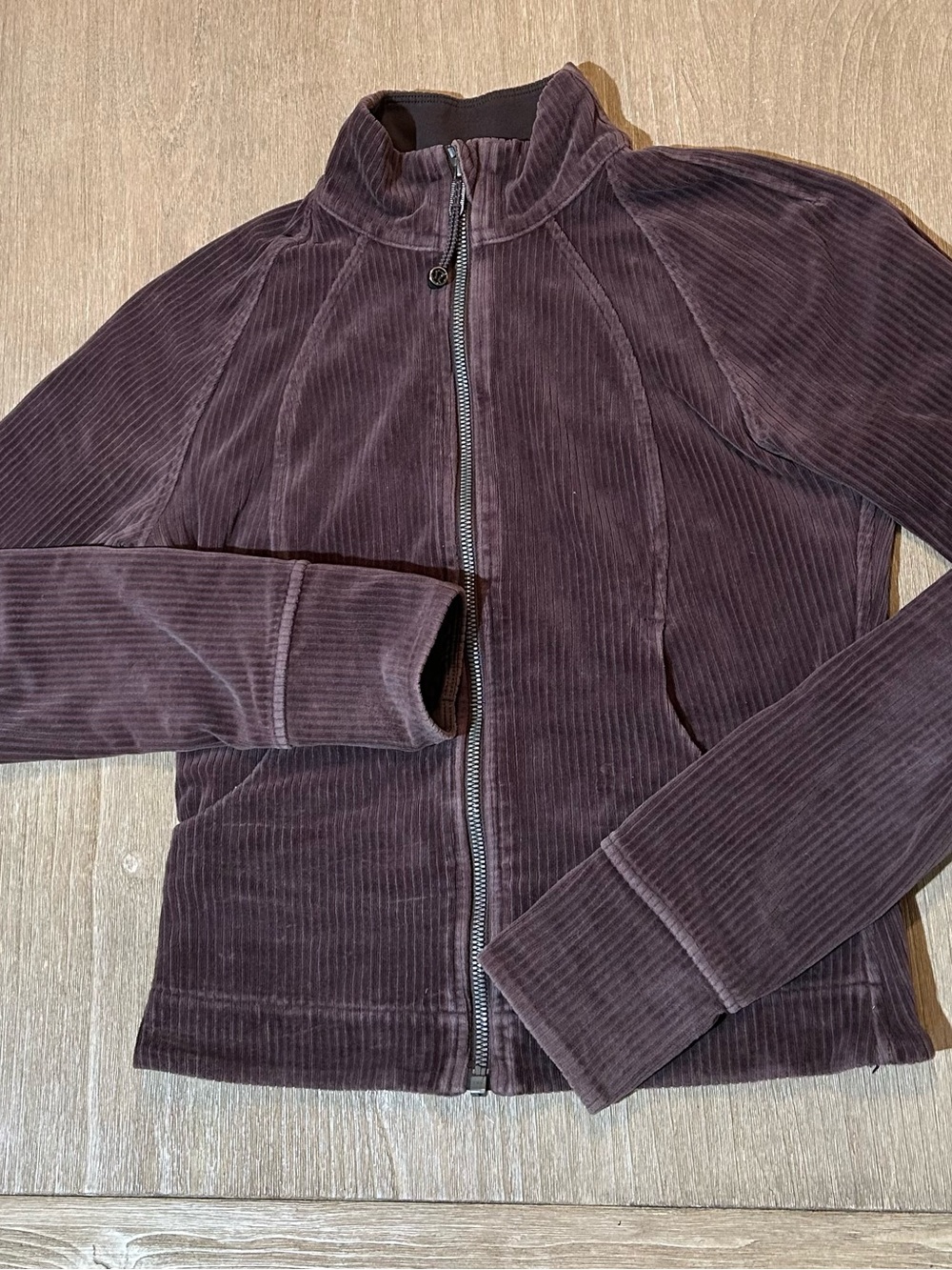 Lululemon Vintage Corduroy Track Jacket Size 2 Plum Brown Thumbholes